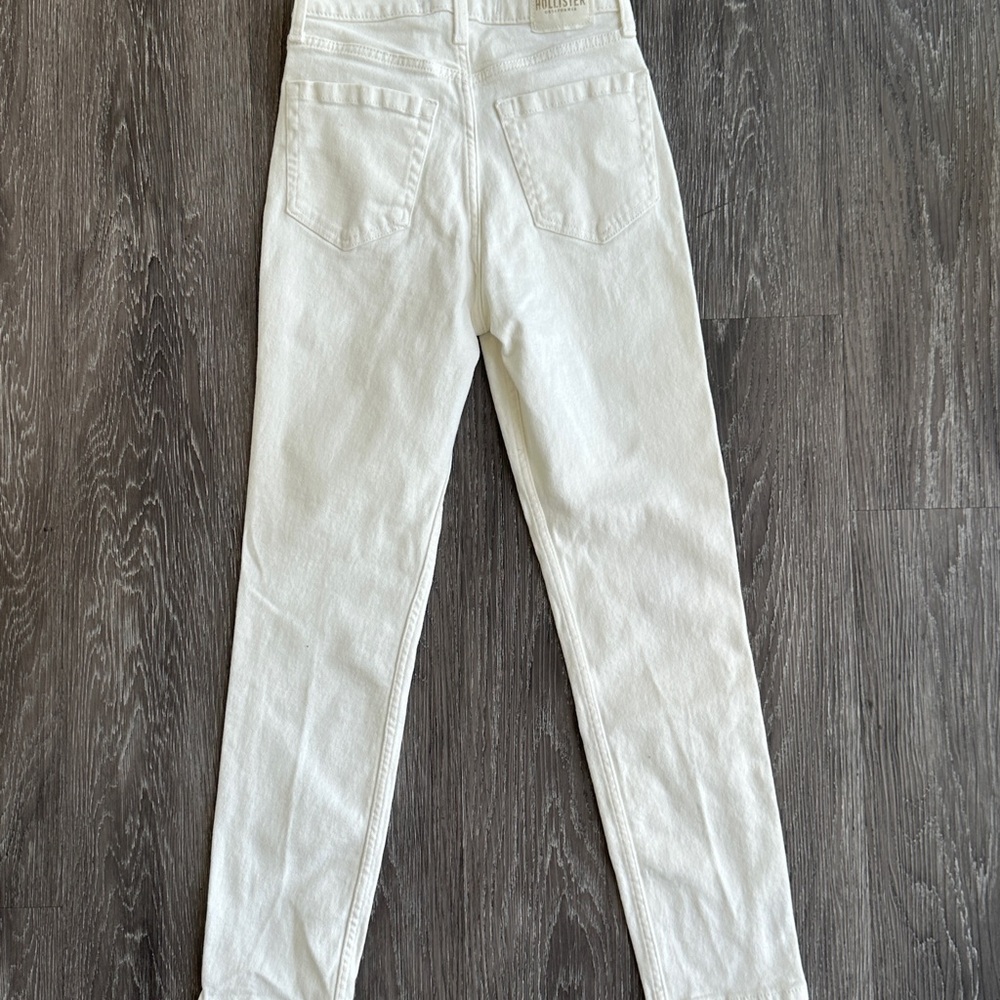 Hollister Ultra High-Rise Mom Jeans White W24R Women’s Denim Pants - Picture 9 of 9
